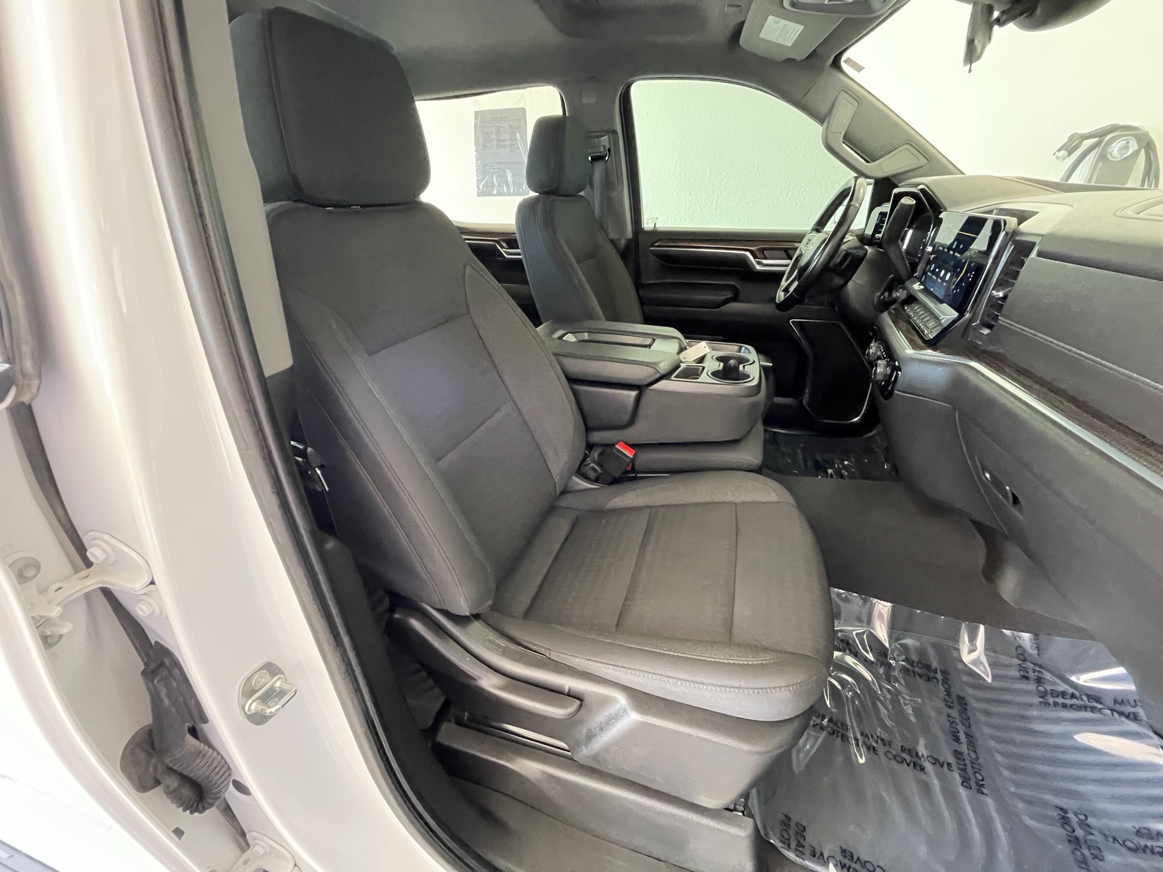 Certified 2023 Chevrolet Silverado 1500 LT w/ Z71 Off-Road Package AWD/4WD image 17
