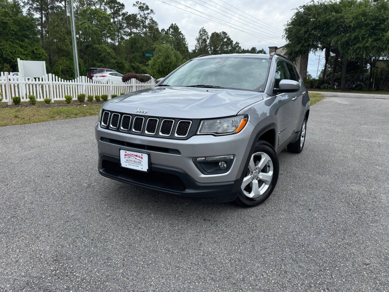 Used 2018 Jeep Compass Latitude AWD/4WD image 32