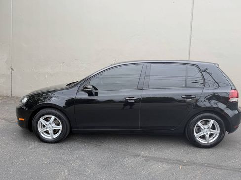Used 2013 Volkswagen Golf 4-Door FWD image 3