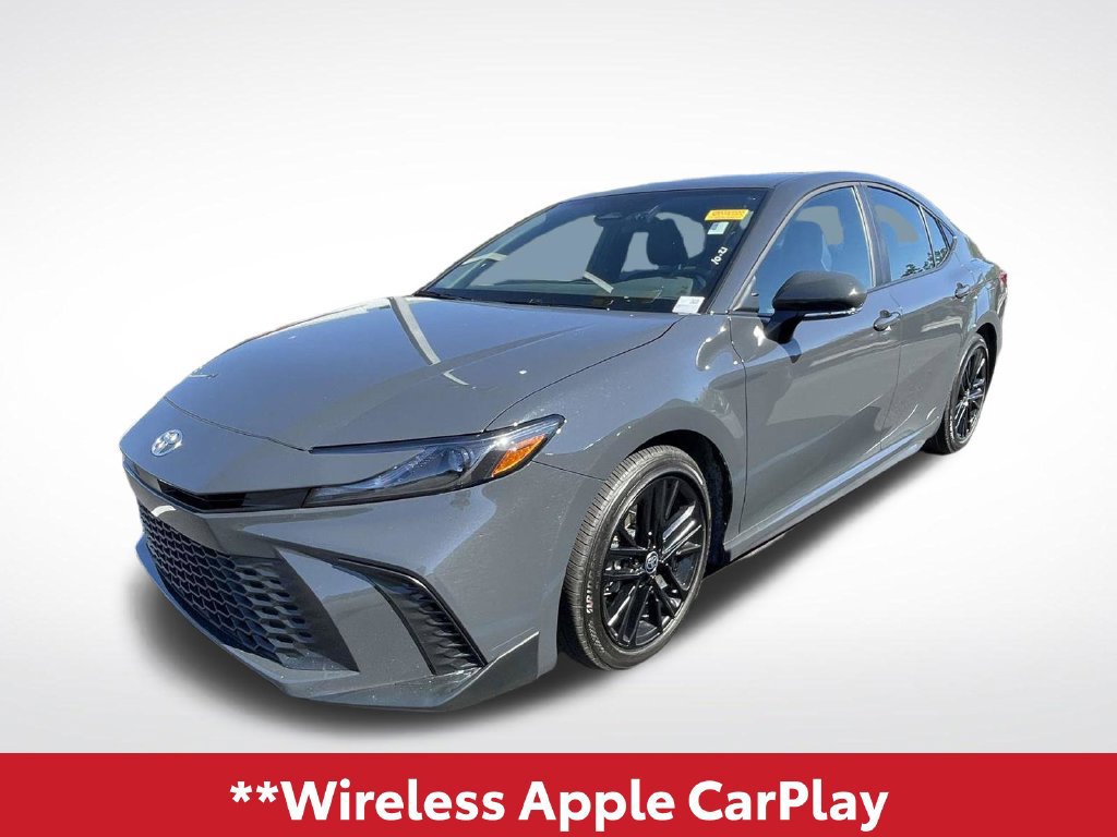 Used 2026 Toyota Camry SE FWD image 4