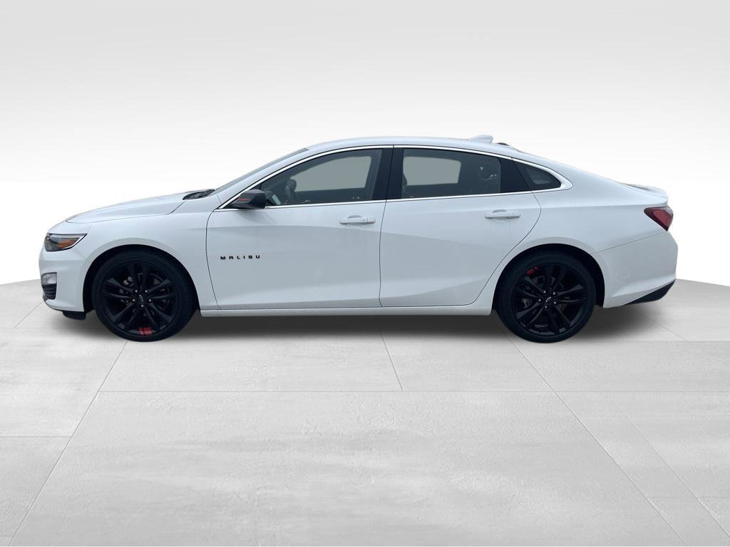 Used 2024 Chevrolet Malibu LT w/ Redline Edition FWD image 4