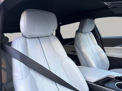 New 2025 Cadillac Lyriq Sport image 14