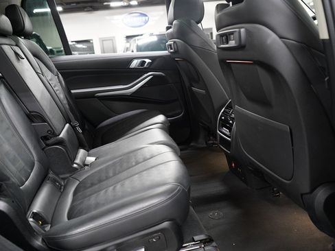 Used 2021 BMW X7 xDrive40i w/ Parking Assistance Package AWD/4WD image 30