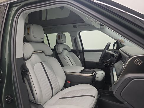 Used 2024 Rivian R1S Adventure AWD/4WD image 24
