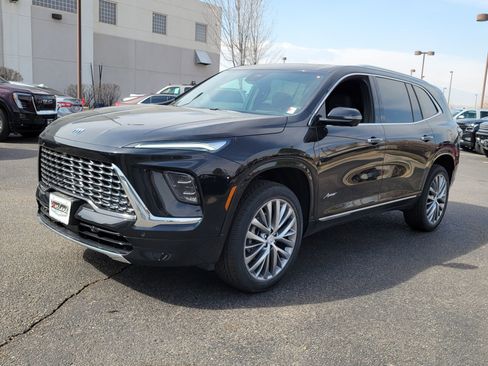 New 2026 Buick Enclave Avenir w/ Super Cruise Package FWD image 4
