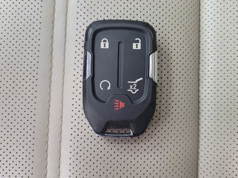 Used 2019 GMC Acadia Denali w/ Technology Package AWD/4WD image 32