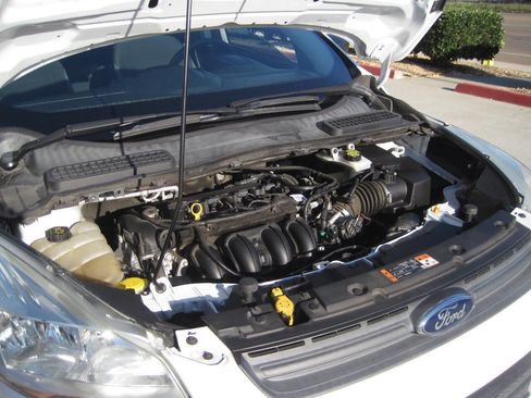 Used 2016 Ford Escape S image 12