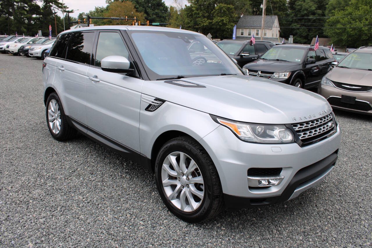 Used 2017 Land Rover Range Rover Sport HSE AWD/4WD image 4
