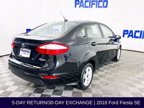 Used 2018 Ford Fiesta SE image 8