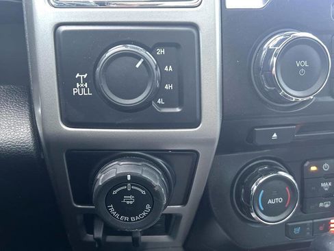 Used 2017 Ford F150 Lariat image 24