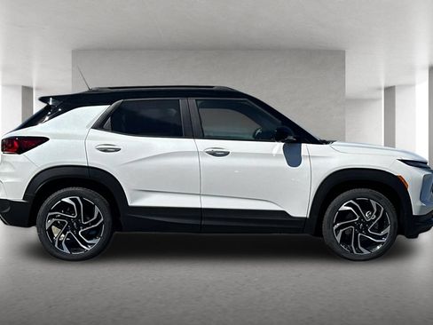 New 2026 Chevrolet TrailBlazer RS w/ Convenience Package FWD image 3