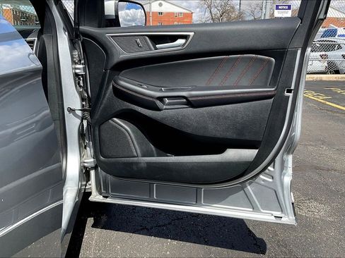 Used 2023 Ford Edge ST-Line w/ Class II Trailer Tow Package AWD/4WD image 21