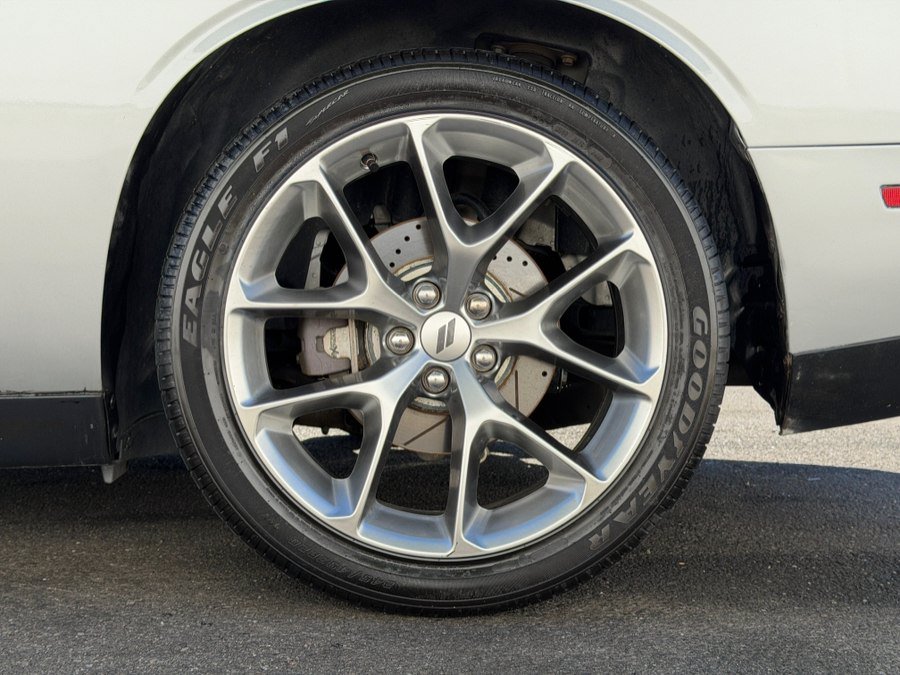 Used 2019 Dodge Challenger R/T w/ Plus Package RWD image 20