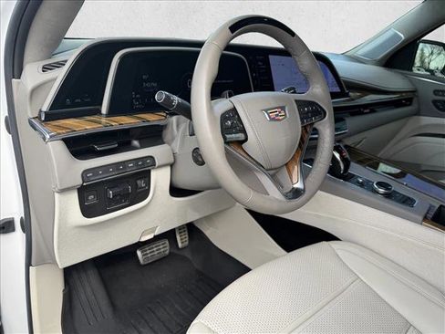 Used 2023 Cadillac Escalade Sport Platinum w/ LPO, ONYX Package image 10