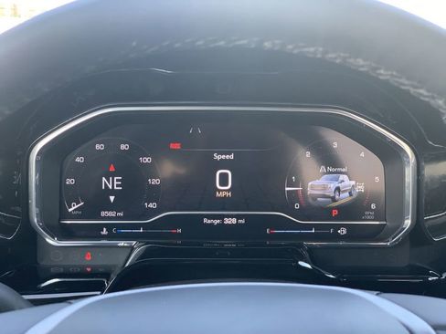 Certified 2025 GMC Sierra 1500 Elevation w/ LPO, Elevation Black Package image 9