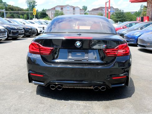 Used 2020 BMW M4 Convertible w/ Executive Package image 5