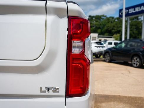 Used 2024 Chevrolet Silverado 1500 LTZ AWD/4WD image 17