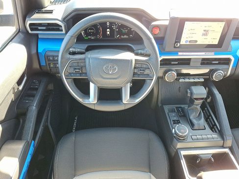Certified 2025 Toyota Tacoma TRD Sport image 12