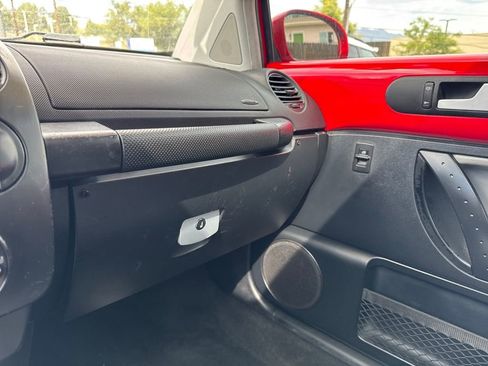 Used 2002 Volkswagen Beetle S image 38