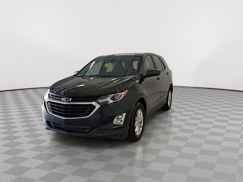 Certified 2021 Chevrolet Equinox LS w/ LS Convenience Package FWD image 5