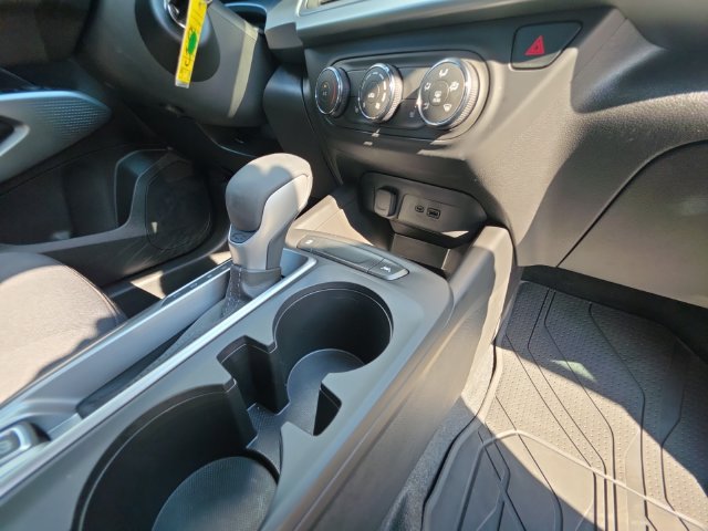 New 2026 Chevrolet Trax LS w/ LS Convenience Package FWD image 18