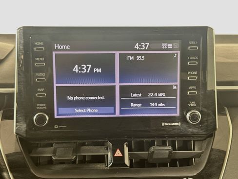 Used 2021 Toyota Corolla LE FWD image 19