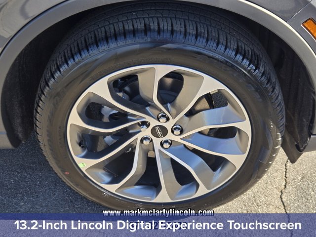 New 2027 Lincoln Aviator AWD image 17