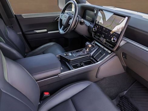 Used 2024 Lexus GX 550 AWD/4WD image 28