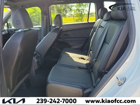 Used 2024 Volkswagen Tiguan SE R-Line AWD/4WD image 13