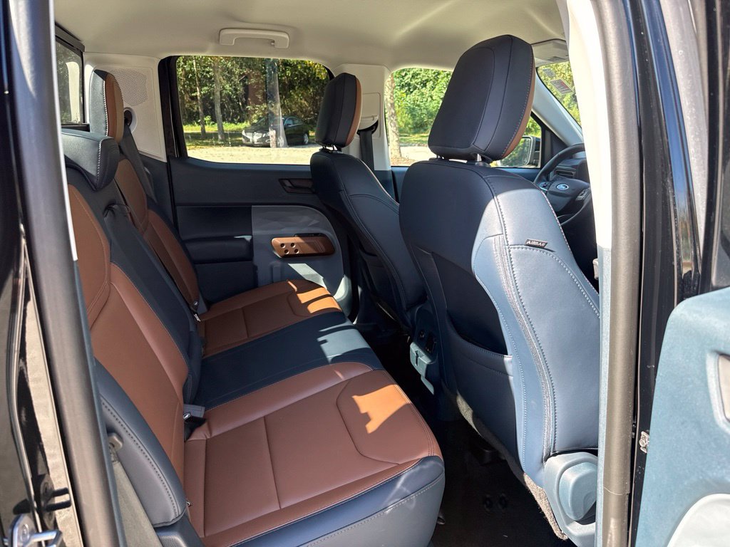 Used 2022 Ford Maverick Lariat w/ Lariat Luxury Package AWD/4WD image 28