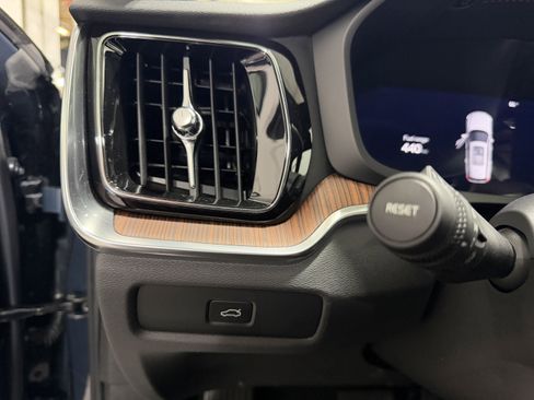 New 2026 Volvo V60 B5 Cross Country Plus w/ Climate Package image 15