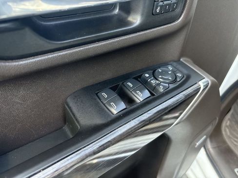 Certified 2021 Chevrolet Silverado 2500 LTZ w/ LTZ Premium Package AWD/4WD image 23