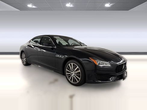 Used 2022 Maserati Quattroporte Modena Q4 AWD/4WD image 7