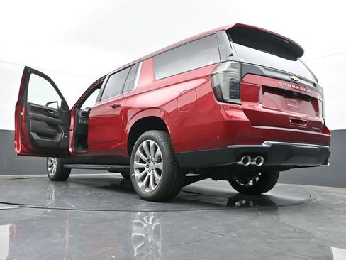 New 2026 Chevrolet Suburban Premier image 77