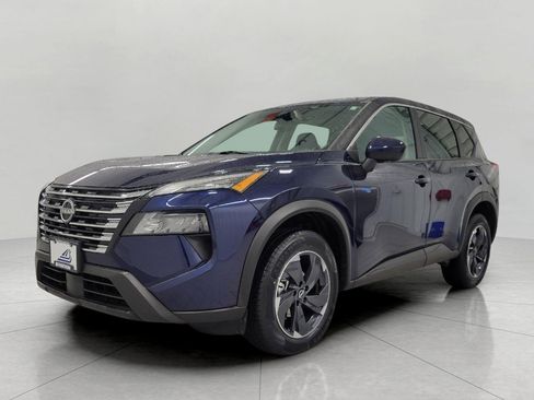 Used 2025 Nissan Rogue SV image 13