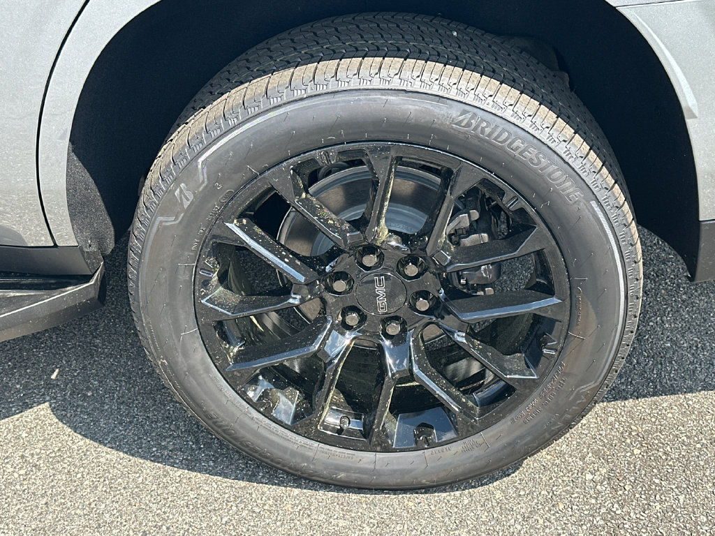 Used 2026 GMC Yukon Elevation RWD image 20