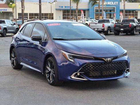 Used 2025 Toyota Corolla XSE image 3