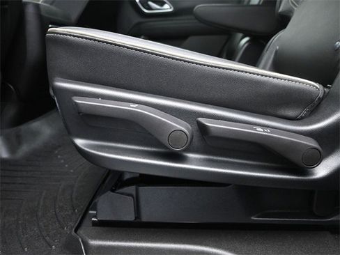 Used 2023 Chevrolet Tahoe Premier image 10