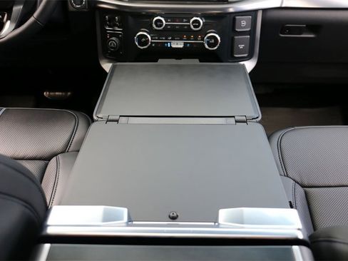 New 2025 Ford F150 Platinum w/ Equipment Group 702A High image 36