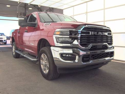 Used 2026 RAM 2500 Big Horn AWD/4WD image 5