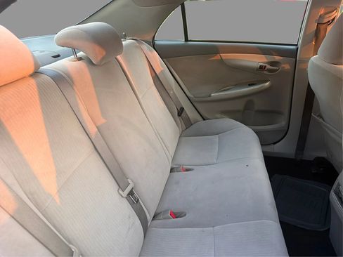 Used 2010 Toyota Corolla FWD image 27