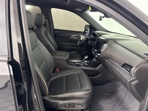 Used 2023 Chevrolet Traverse Premier w/ Redline Edition AWD/4WD image 16