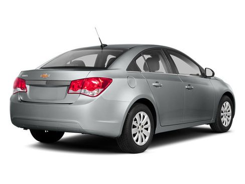 Used 2013 Chevrolet Cruze LT w/ All-Star Edition FWD image 2