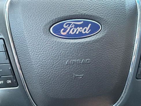 Used 2010 Ford Taurus SEL FWD image 20