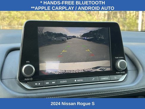 Used 2024 Nissan Rogue S image 3
