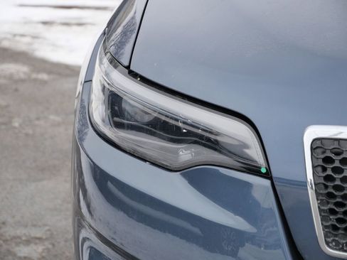 Used 2021 Jeep Cherokee Latitude Lux image 3