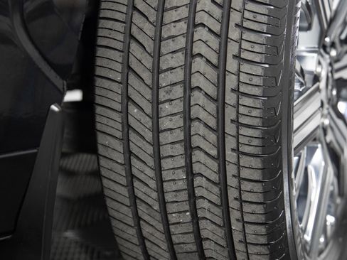 Used 2023 Toyota Sequoia Capstone image 42