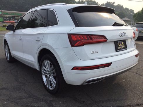 Used 2018 Audi Q5 2.0T Premium Plus w/ Premium Plus Package AWD/4WD image 9