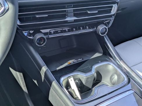 New 2026 Chevrolet Traverse High Country image 22