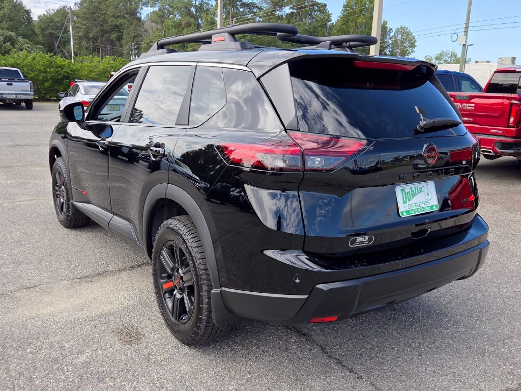 New 2026 Nissan Rogue SV AWD/4WD image 10